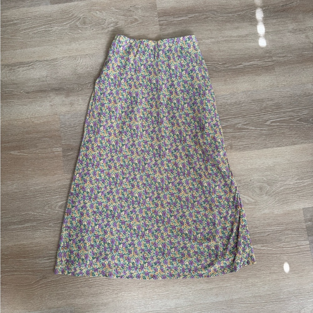 American Eagle Floral Print Skirt
